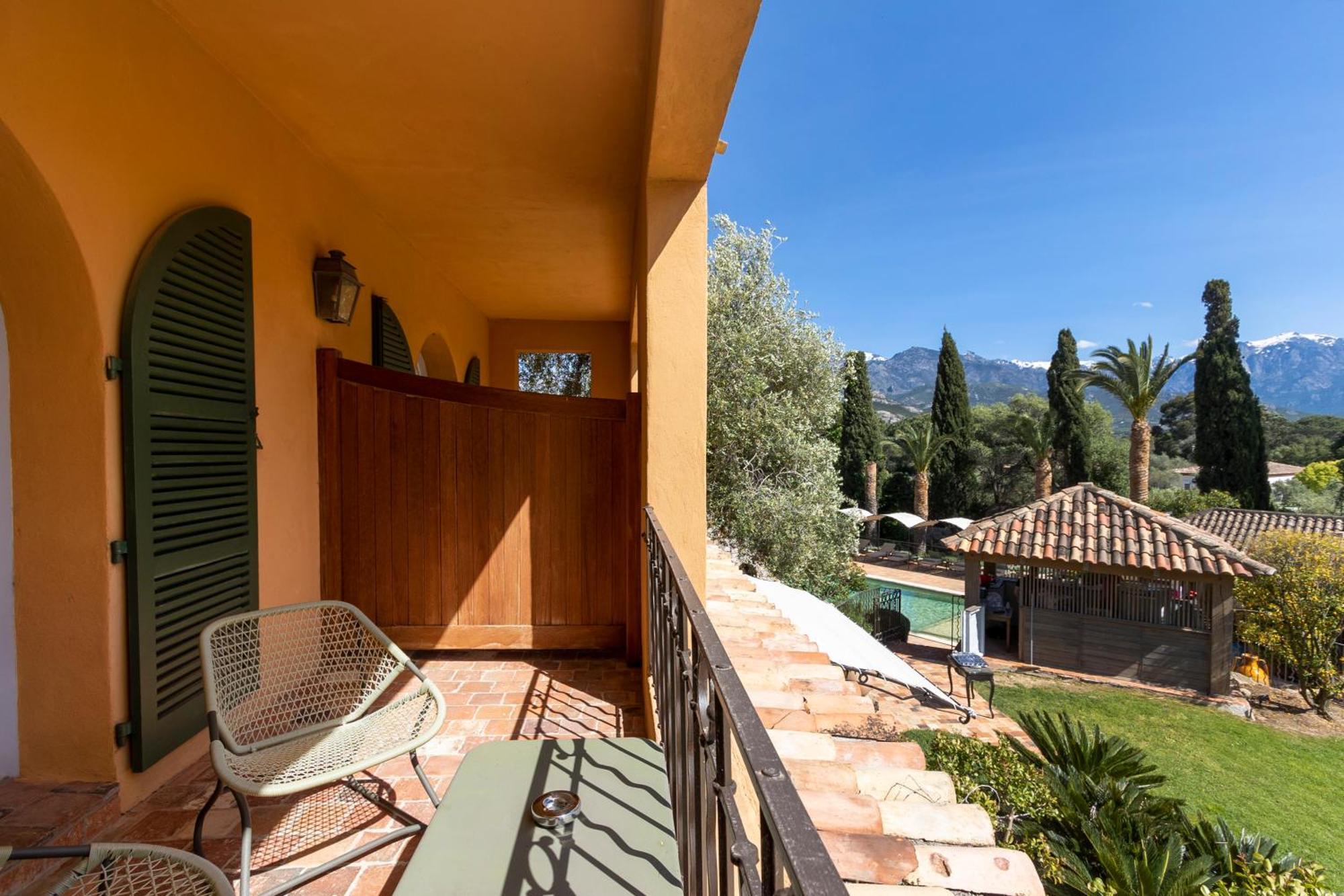 La Signoria Hotell Calvi  Rum bild